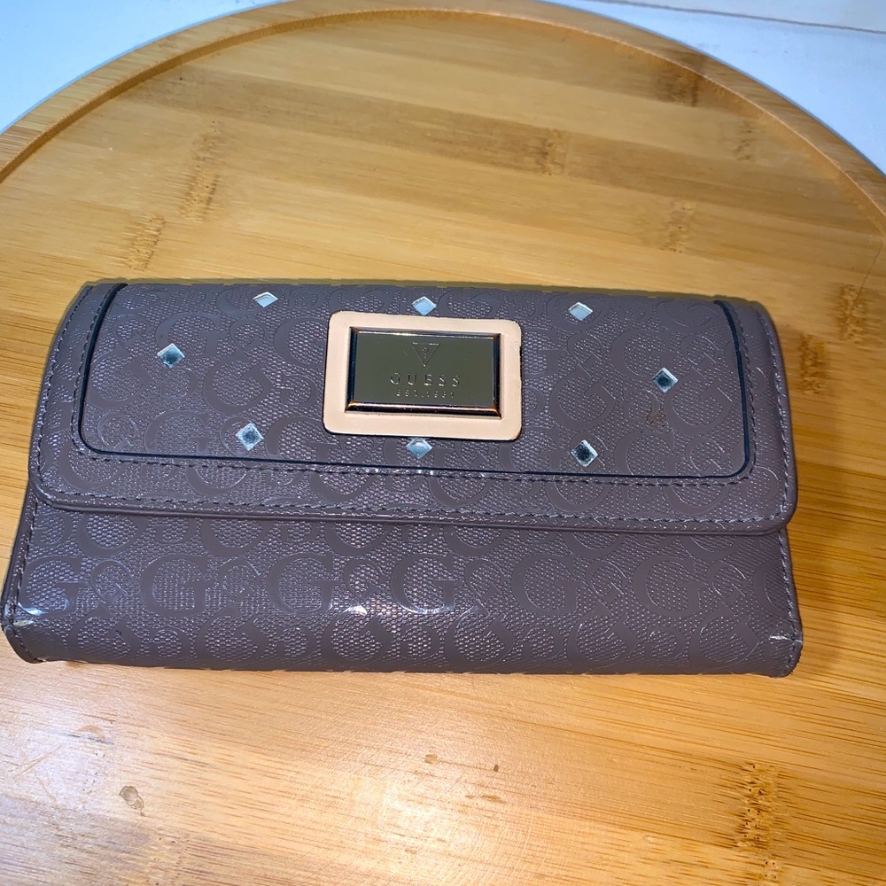 Guess Wallet